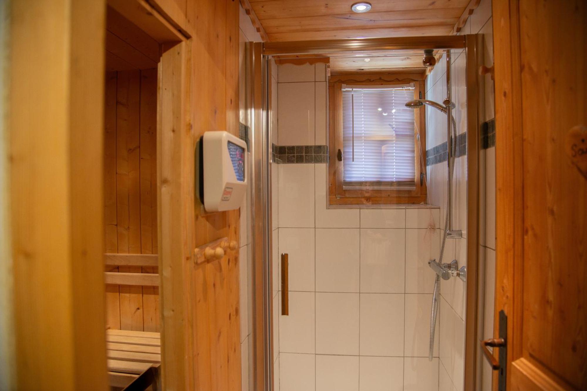 Chalet De Charme 13 Personnes Avec Sauna Ski O Pieds Villa แซ็ง-มาร์แต็ง-เดอ-แบลวีย์ ภายนอก รูปภาพ