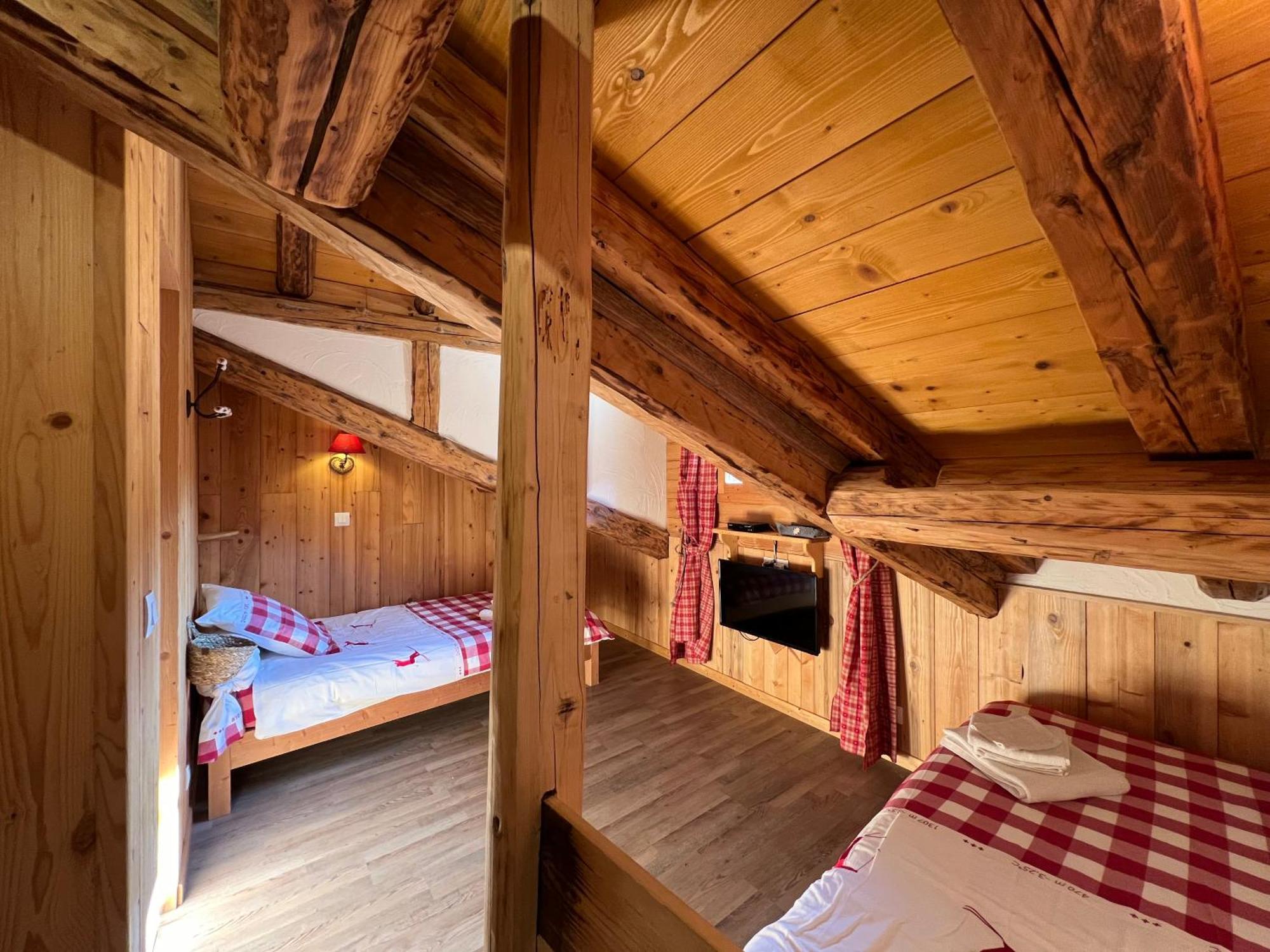 Chalet De Charme 13 Personnes Avec Sauna Ski O Pieds Villa แซ็ง-มาร์แต็ง-เดอ-แบลวีย์ ภายนอก รูปภาพ