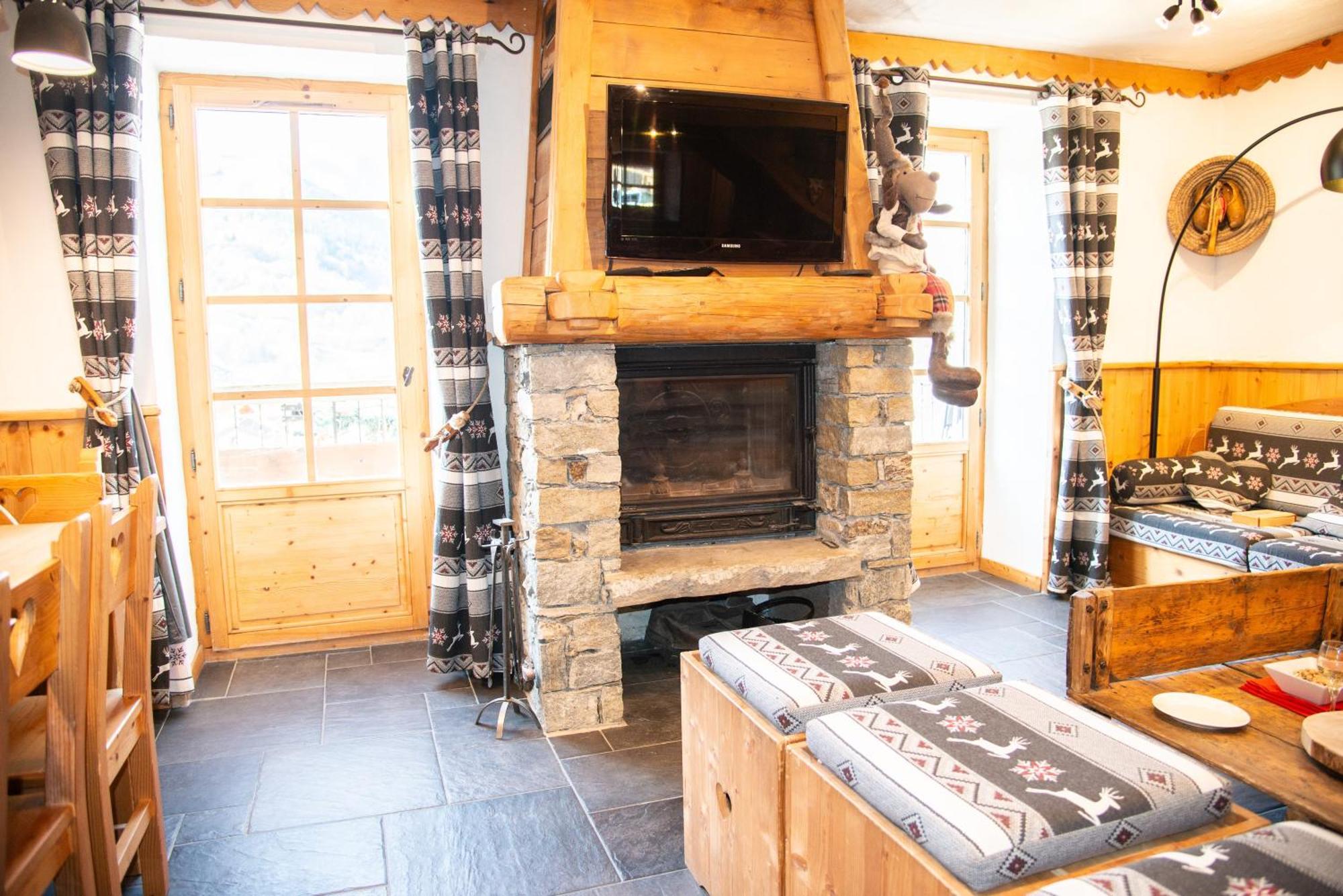 Chalet De Charme 13 Personnes Avec Sauna Ski O Pieds Villa แซ็ง-มาร์แต็ง-เดอ-แบลวีย์ ภายนอก รูปภาพ